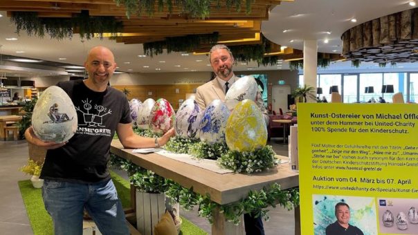Kunst-Ostereier unterm Hammer bei United-Charity: Deutsche Kinderschutzstiftung Hänsel+Gretel versteigert 15 Kunsteier von Michael Öffler in Online-Auktion und stellt bei Hofmeister Sindelfingen aus