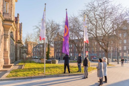 Flagge zeigen am Internationalen Frauentag