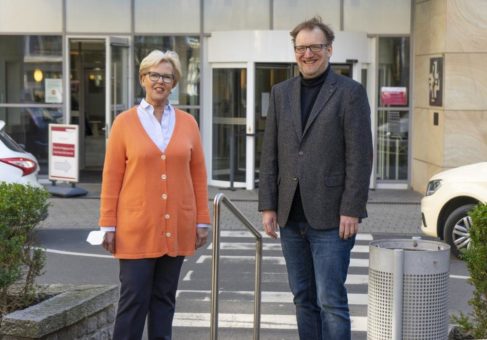 Comedian spendet 15.000 Euro für Palliativstation