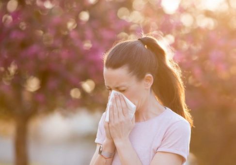 Richtig lüften, wenn die Pollen fliegen