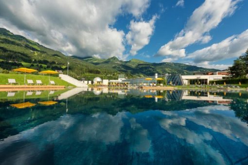 Sommerspaß im Thermalwasser-Badesee Vom „Bergparadies“ kostenlos in die Alpentherme Gastein