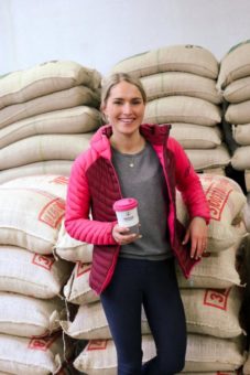 Eine starke Partnerschaft – Skibergsteigerin Johanna Hiemer und DINZLER Kaffeerösterei