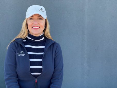 Pınar Coşkuner Genç aus Istanbul leitet die Wettfahrten in Marseille 2024: Olympia-PRO auch in Kiel aktiv