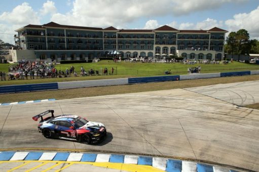 BMW M4 GT3 bei den 12 Stunden Sebring: Podiumskurs endet mit enttäuschendem Zieleinlauf