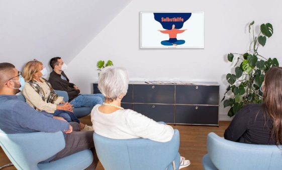Neuer Patientenfilm: TV-Wartezimmer und ÄZQ klären über Selbsthilfegruppen auf
