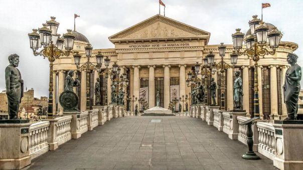 Pristina gestartet, Tirana im Anflug Soviel Balkan gab es noch nie