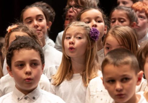 Erde an Zukunft: Tausend Schulkinder der Region Stuttgart singen Haydns »Schöpfung«