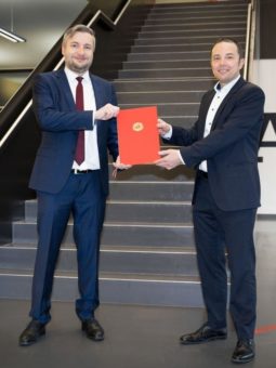 Dr.-Ing. Frank Fürstenberg zum Professor für Betriebswirtschaftslehre berufen