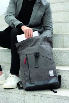 Einpacker. Lässig ins Büro oder in die Stadt?