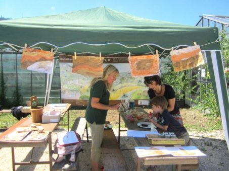 Aktionstag am UNESCO-Welterbe Grube Messel mit den Geopark-Rangern, dem Messel-Team und dem Landkreis Darmstadt-Dieburg am 24. April 2022