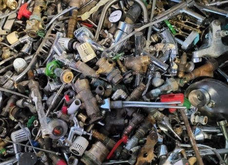 Kostenlose und schnelle Schrottabholung in Neuss Metallschrott abholen lassen möchte