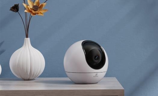 EZVIZ präsentiert mit der C6 die perfekte 360°-Überwachungskamera für Haustierbesitzer – KI vermeidet Fehlalarme