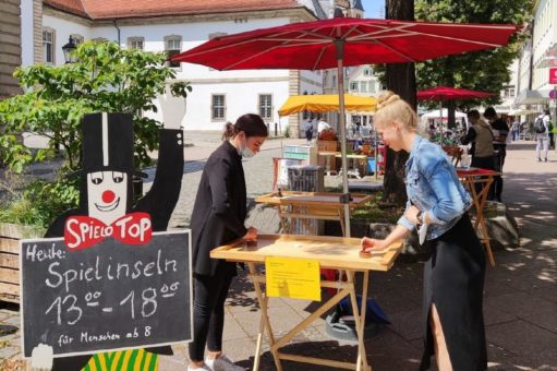 Spiele-Inseln – jeden Mittwoch bis Pfingsten … und FrühlingsGARTEN in der City