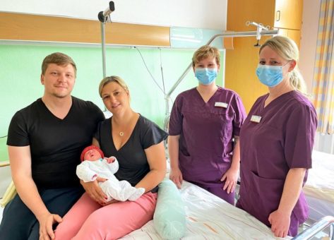 Erstes Baby im Hebammengeleiteten Kreißsaal geboren