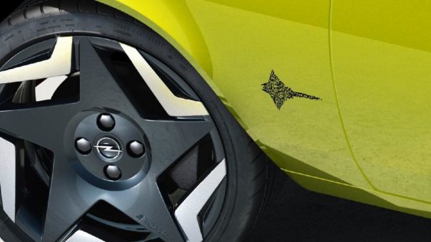 QR-Code statt Buchstaben: Opel digitalisiert Modellbezeichnungen