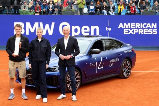 Holger Rune gewinnt die BMW Open by American Express und einen vollelektrischen BMW i4 M50.