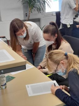 Technische Bildung für Schülerinnen in den Pfingstferien: Mädchen für Technik-Camp in Kooperation mit BMW in München – Bewerbungsschluss 8. Mai