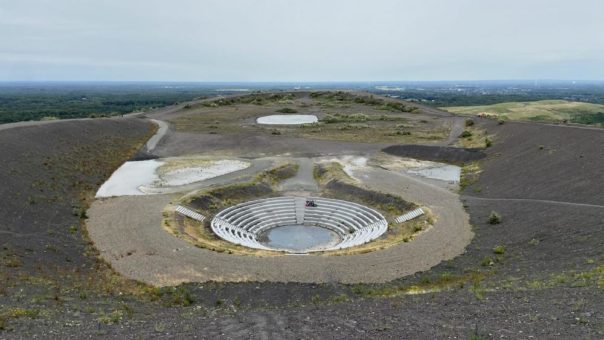 Dokumentar-Performance bei PACT: Bergbau, Ökologie und Gemeinschaft – im Ruhrgebiet und global
