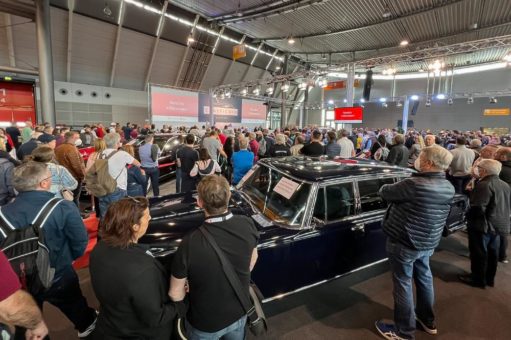 Classicbid-Auktion sorgt für Spannung und hohen Puls auf der RETRO CLASSICS® Stuttgart