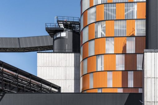 Pilkington Profilit™ unterstützt modernes Biokraftwerk dabei, „die Zukunft zu ergreifen“