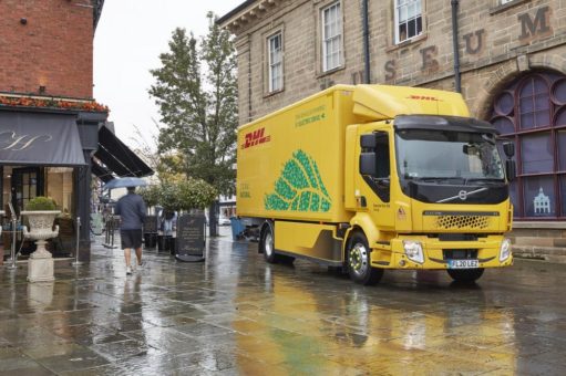 Deutsche Post DHL Group und Volvo Trucks starten neue Kooperation für emissionsfreie Fahrzeuge mit Bestellung von bis zu 44 Elektro-Lkw