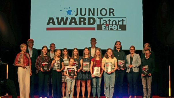 Krimi-Nachwuchs wird ausgezeichnet: Bildungsministerin Stefanie Hubig verleiht Tatort Eifel „Junior Award“ 2022