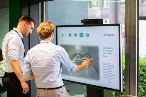 Weltweit erste Twinner Station eröffnet in Berlin und setzt im angeschlossenen Showroom auf Künstliche Intelligenz und Augmented Reality