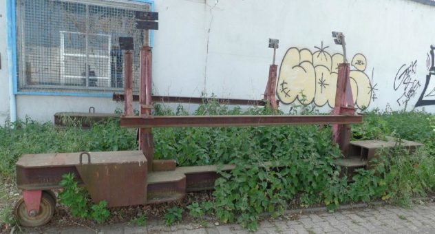 Mit einem erfahrenen Schrott Dienst wie der von der Firma NRW Schrott lässt sich ganz einfach und bequem Geld verdienen, nämlich mit Schrottvergütung