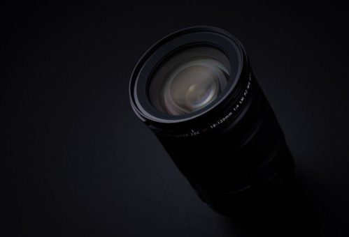 Vielseitiges und leichtes Power-Zoom- Objektiv für Foto- und Videoaufnahmen –  das FUJINON XF18-120mmF4 LM PZ WR
