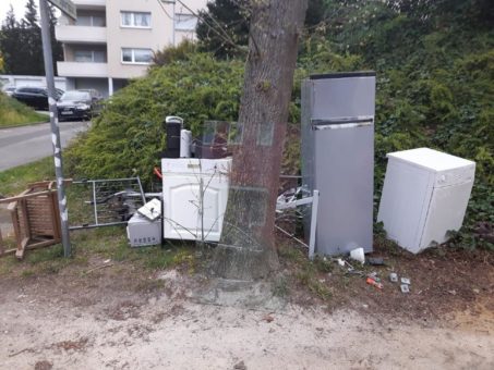 Platz schaffen mit Hilfe von Schrotthändler in Hille