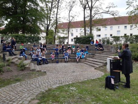 Die Kinder-Uni lädt zur Zeitreise in die Vergangenheit ein