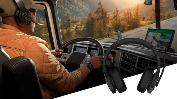 Besser hören, länger sprechen, mit mehr Komfort fahren: Die neue Garmin dēzl-Headset Serie für Trucker