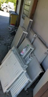 Metall und Schrott sind Materialien, die sich sehr gut recyceln lassen. Der Energiebedarf für Recycling von Stahl und Edelmetalle ist deutlich gering