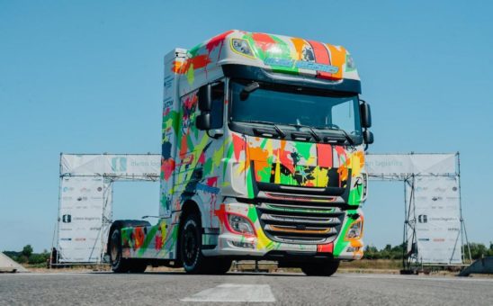 Clean Logistics feiert Weltpremiere des wasserstoffbetriebenen Trucks „fyuriant“