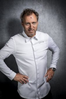 Guide Michelin bestätigt höchste Auszeichnung für das Gourmetrestaurant Aqua im The Ritz-Carlton, Wolfsburg