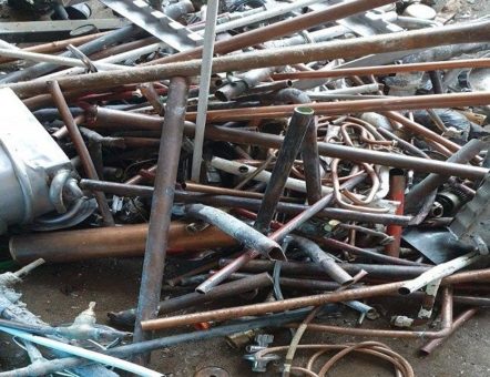 Wollen sie ihren Schrott abholen lassen? Ein Anruf und wir sind da. Durch Schrottabholung Herten