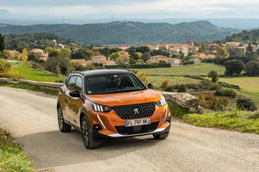 Start in den Sommer: Der Fahrzeug-Check von PEUGEOT