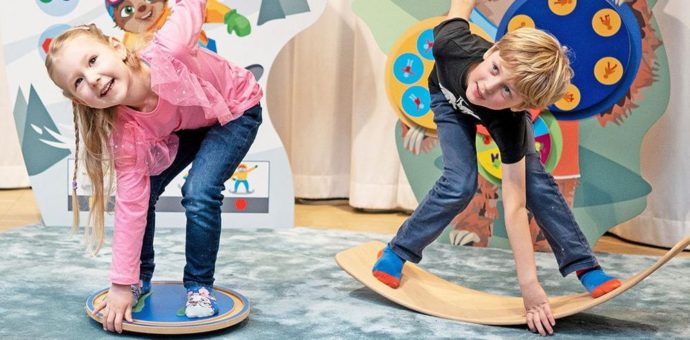 „Bewegt’s euch!“ Felix Neureuther motiviert Kinder dazu mit Spaß und Grips