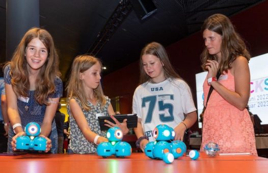 Girls‘ Digital Camps feiern Schuljahresabschluss in experimenta