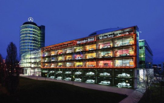 Automobiler Adventskalender von Mercedes-Benz München schafft Sichtbarkeit für Einzelhandel – Bewerbungsstart für lokale Unternehmen