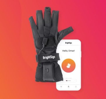 NEU – Menschen mit Hör- oder Sprachbeeinträchtigung erhalten eine Stimme!  Mit BrightSign, dem intelligenten Gebärdensprache-Übersetzer-Handschuh