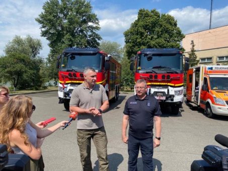 Nothilfe Ukraine − Zwei Feuerwehrfahrzeuge in Kiew eingetroffen