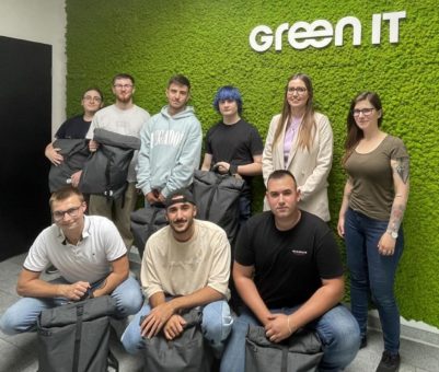 Bowling, Party und Afterworkevent – sieben neue Auszubildende (m/w/d) starten bei GREEN IT und der pcm GmbH – part of GREEN IT Group