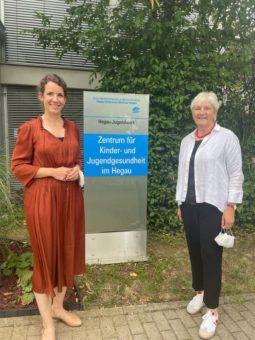 Gesundheitspolitische Sprecherin der SPD-Bundestagsfraktion Heike Baehrens und Bundestagsabgeordnete Dr. Lina Seitzl zu Besuch im Hegau Jugendwerk in Gailingen