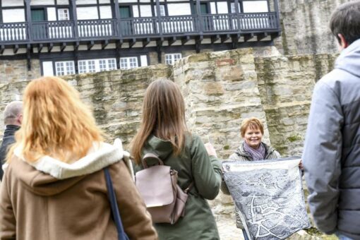 Hinter den Mauern von Schloß Broich