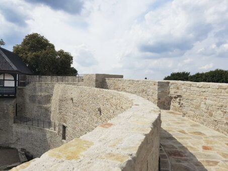 Exklusive Einblicke in verschlossene Ringmauer
