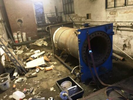 Schrottabholung Köln bietet auch Altauto-Verschrottung mit Entsorgungsnachweis