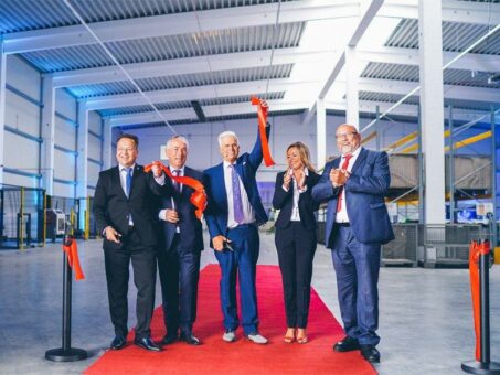 Housewarming-Feier – Friesland Kabel, Member of Faber-Group, eröffnet neues Logistikzentrum Wismar