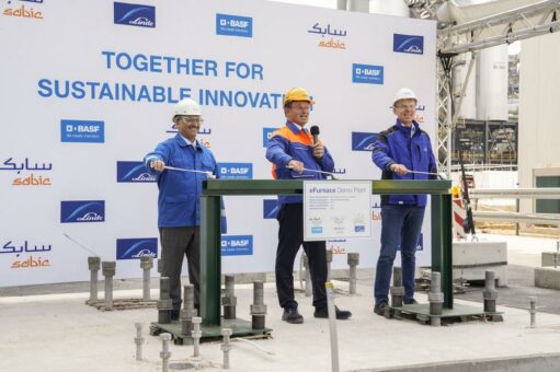BASF, SABIC und Linde beginnen mit dem Bau der weltweit ersten Demonstrationsanlage für großtechnische elektrisch beheizte Steamcracker-Öfen