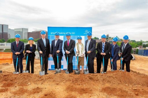 Spatenstich in Atlanta: thyssenkrupp setzt mit Baubeginn für höchsten Aufzugstestturm in den USA neue Maßstäbe